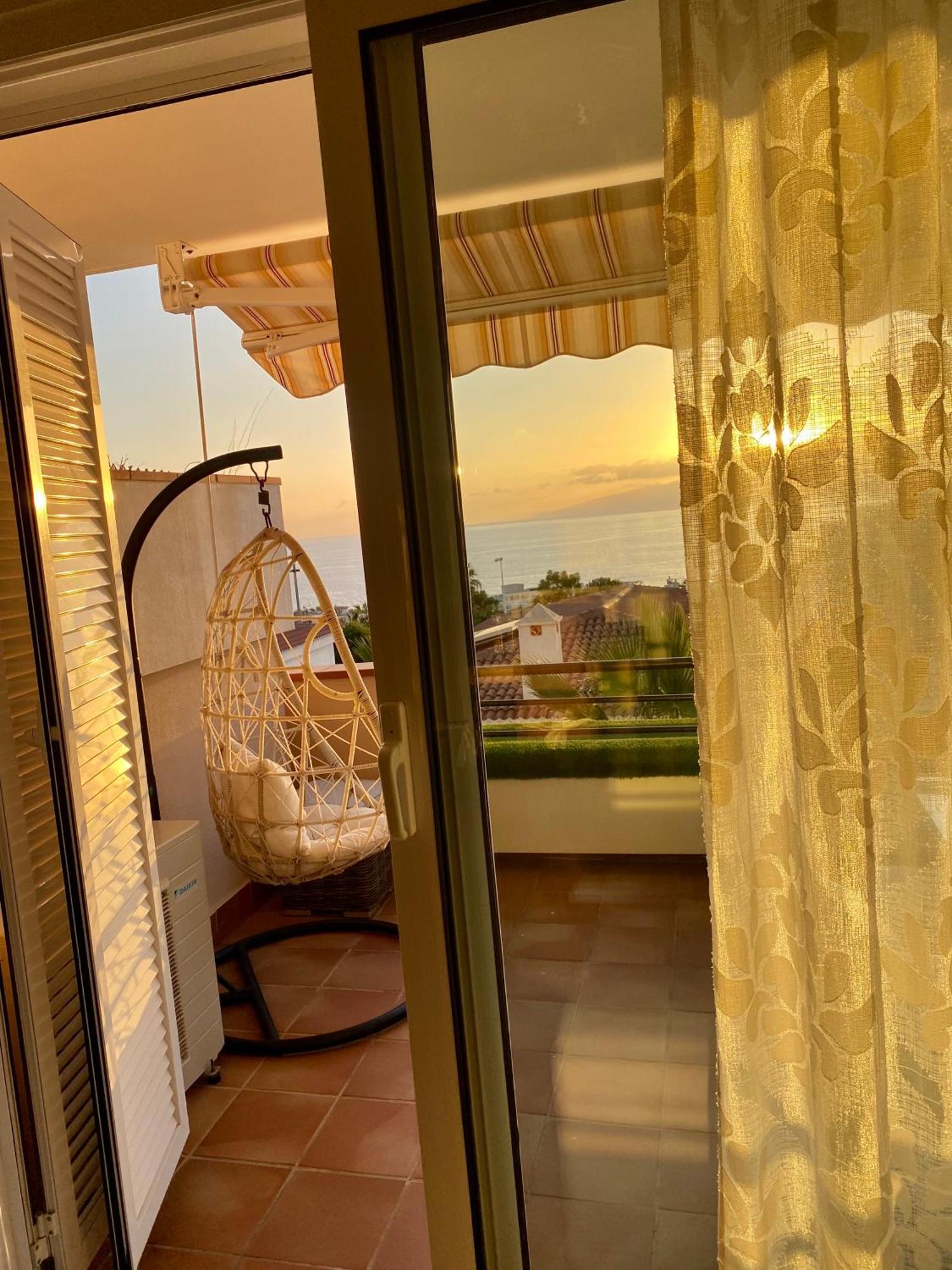 Apartment With Spectacular View In Puerto Santiago Пуэрто-де-Сантьяго Экстерьер фото